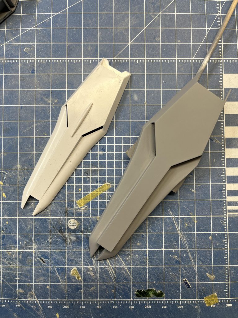 シールドも既存の物だと小さかったのでフルスクラッチしました