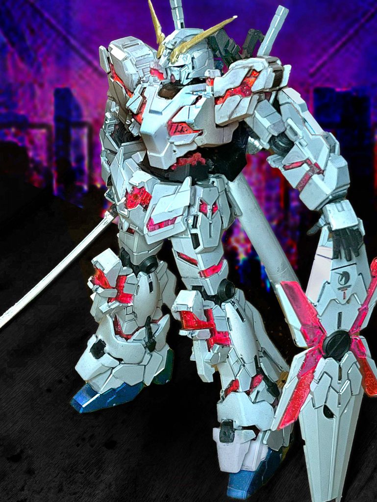 FSS設定画風に盾と剣で。ガンダムの世界観では実剣の使用はないが、デザイン的には似合うと思う。UCはそれほど好きな機体ではなかったのですが、作ってみると面白い。また何かしら取り組んでみたいなぁ最後までご覧いただき、ありがとうございました