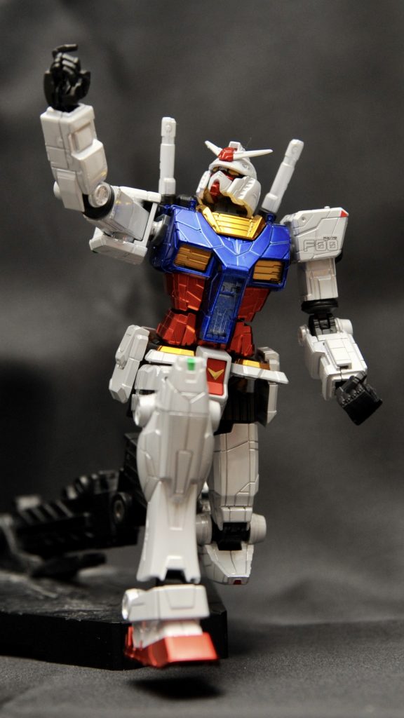 こちらは夕方以降の別演出(冬季特別演出?)。幻想的な歌と音楽、それにイルミネーションで彩られます。