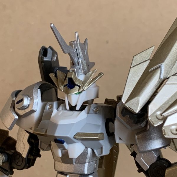 月虹の幻装兵フェガロフォス・ランヴォ