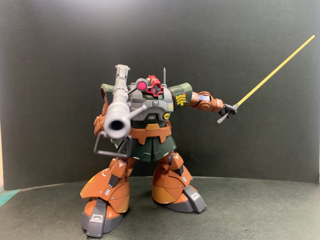 スコープの部分はピンクサフ吹いて蛍光ピンク吹いたらかなりよく発色しました