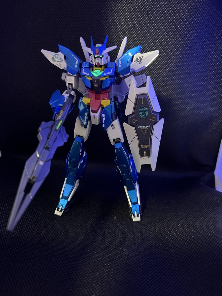 蛍光塗料をポイントで使用したのでいい感じに光ってます。