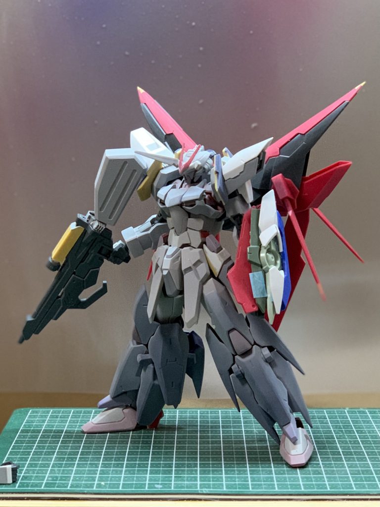 最後にサフ状態です。ここまで見ていただきありがとうございました!🙌最後に今回のGBSコンのレギュレーションである対象キット一覧を掲載して締めとさせていただきます٩( ¨ )ว=͟͟͞͞・アストレイノーネイム(頭部中央アンテナ、シールドパーツ)・ゼルトザーム(脚部、サイドアーマー)・フェニーチェリナーシタ(フロントスカート、ビームライフル)・ダークマターブースター