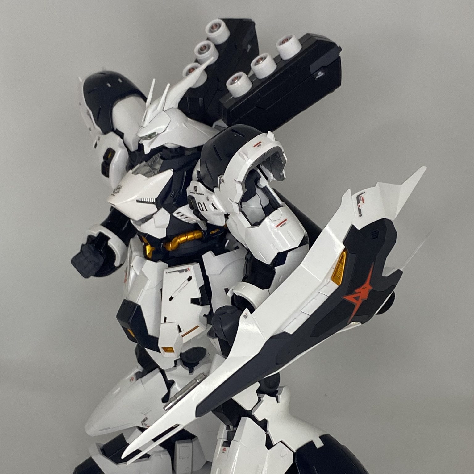 アムロ専用 サザビー｜yutoさんのガンプラ作品｜GUNSTA（ガンスタ）