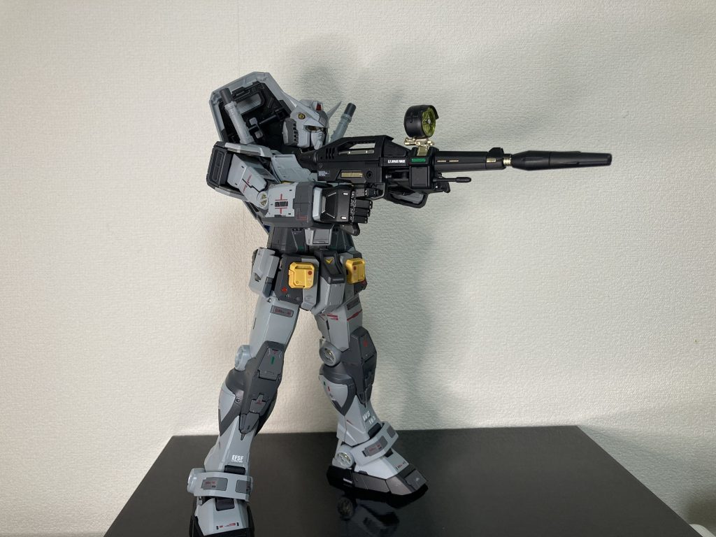 PGUガンダム–3枚目/制作者：ミミガーマン