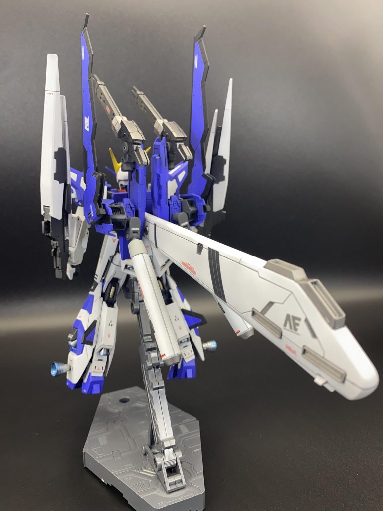 バックショットです。シュツルムブースターの燃料用にプロペラントタンクも2本つけておきました。