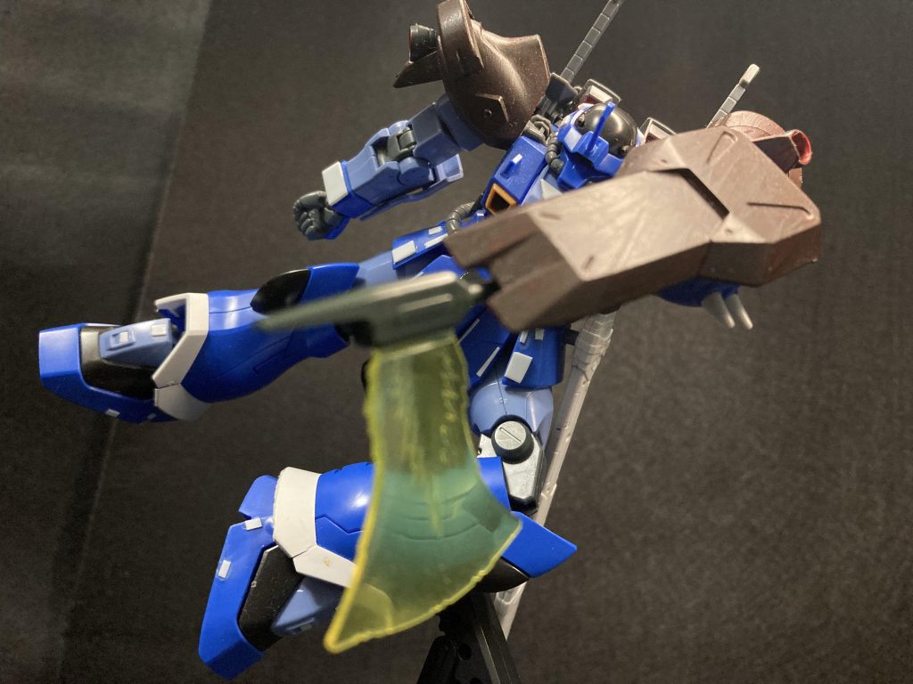 シールドトンファーその名の通りシールドに付いているトンファーです（今日特に話し方ゆるいな）