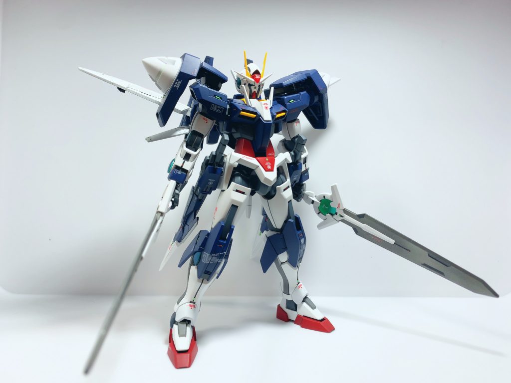 最後に全体をどうぞ。ワンポイント塗装は蛍光グリーンとレッドで塗装しました。