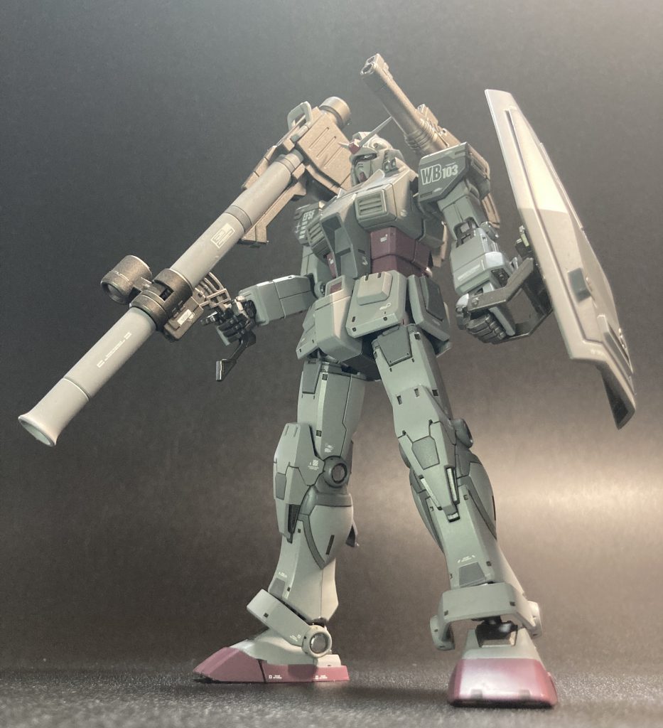 ハイパーバズーカは後はめ加工をして、砲身の合わせ目を処理しました。