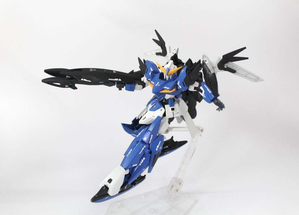 ▲さらにクローは足に取り付けることで水上戦を可能にします。アクセルレイトジンクスのギミックそのままですが水上スキーをイメージしています笑前述していた水中仕様なのに射撃武器がビーム砲というのは水上戦も行える設定にしたかったからです!