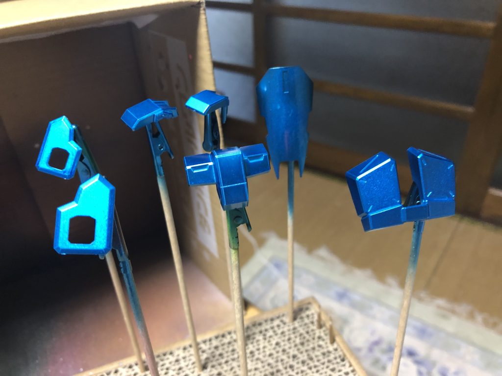 色は適当ですが、試作品という感じです。