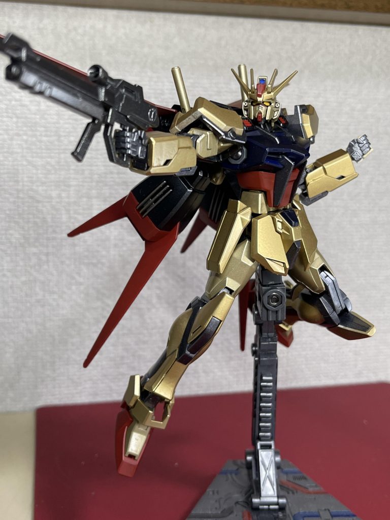 みんな大好き箱絵のポーズ盾を持たせるのをすっかり忘れてました