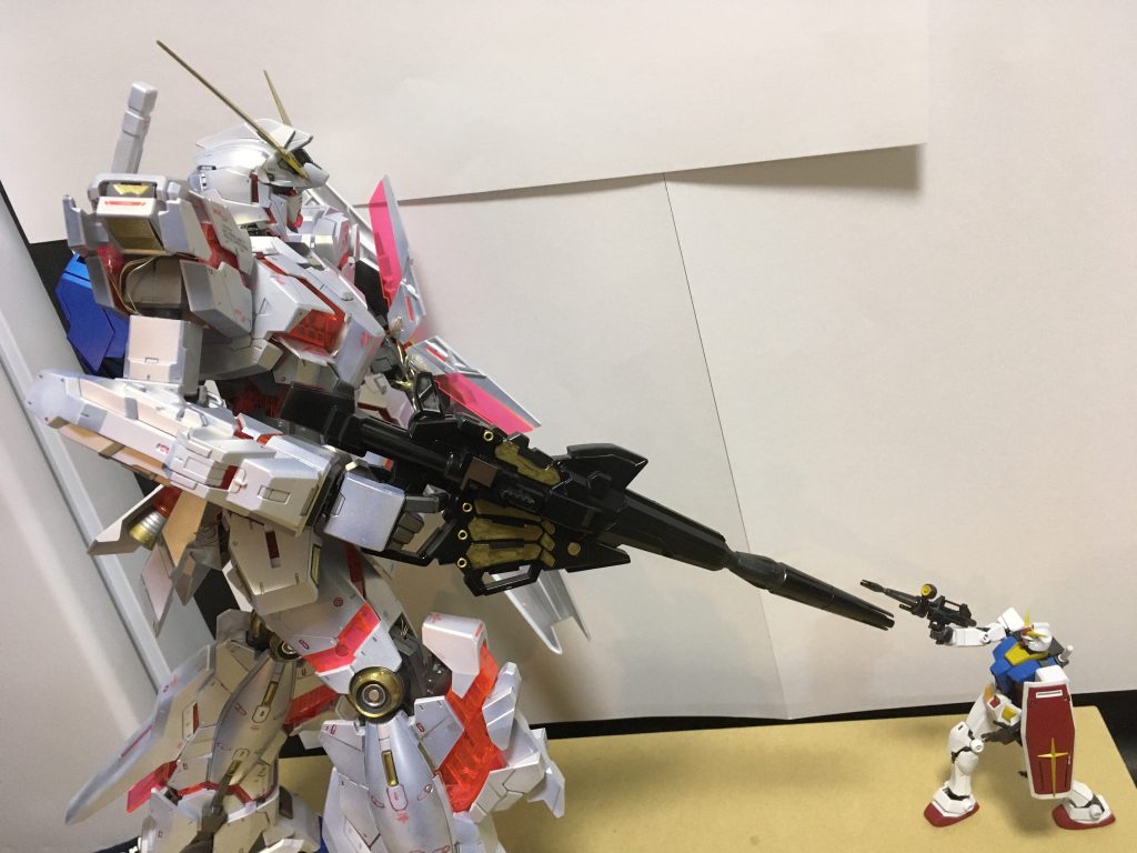 コレがメガサイズだっ！！まるで進撃レベル。何個分の塗装したんだろう・・？単純計算で9個分かな？