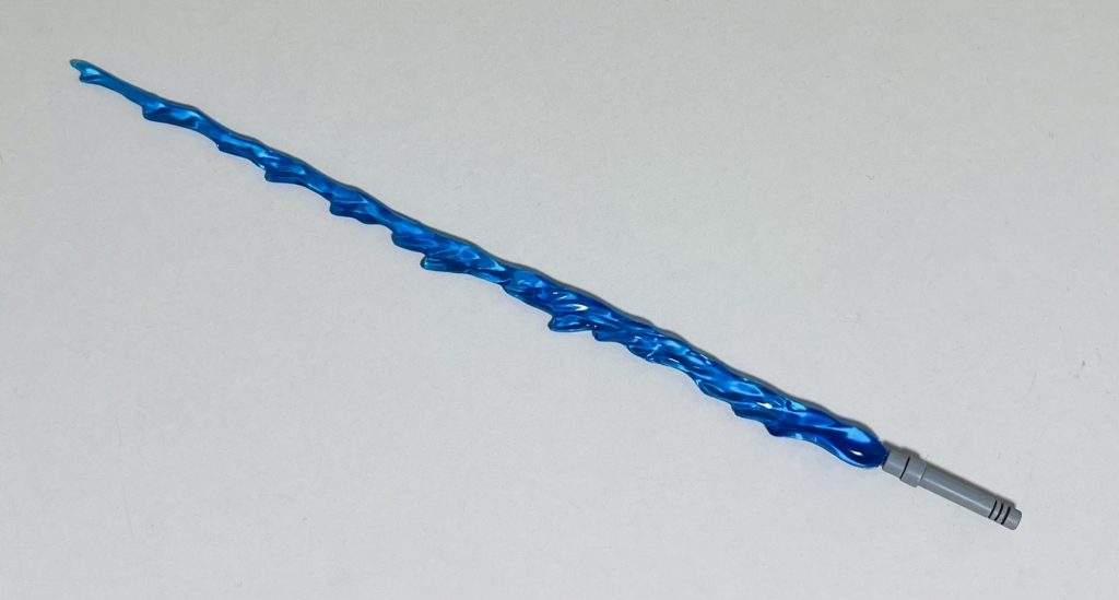 受け継ぎし炎の剣 今は亡き「師」から受け継いだもの師とは異なり蒼く燃え続ける