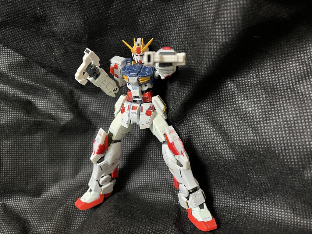 ジェガンBMのピストル兼サーベルも。