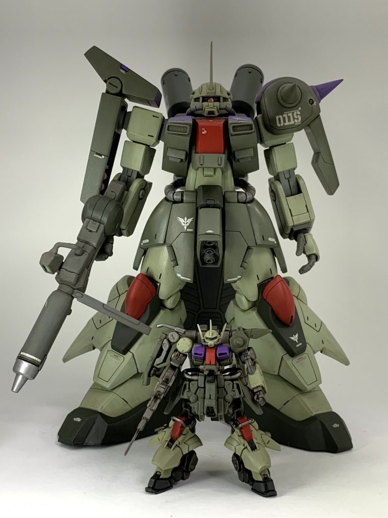 過去作のHGと同じカラーリングにしています。