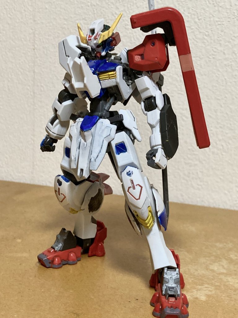 これを製作した当時左右非対称のモビルスーツにハマってました。ほぼバルバトスとアスタロトでできてると思います。