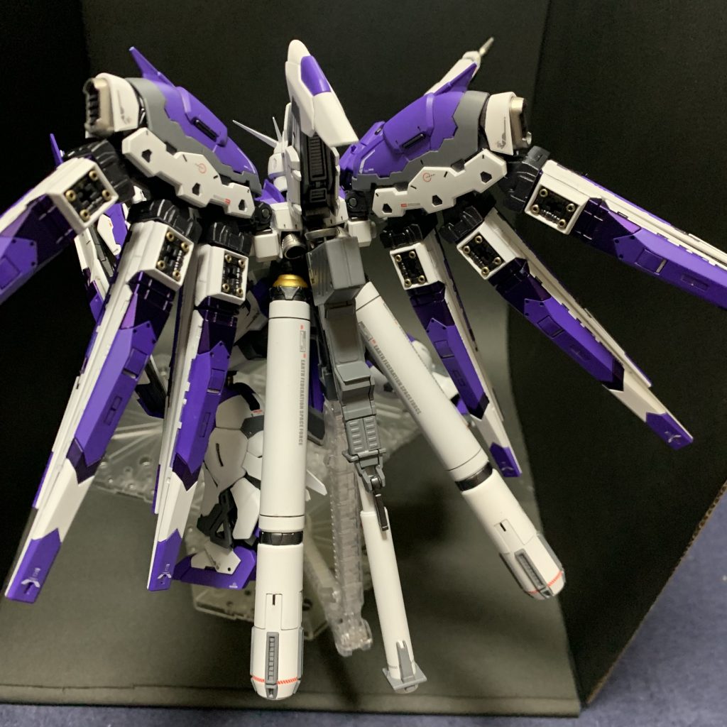 RG Hi-νガンダム–5枚目/制作者：こずみ