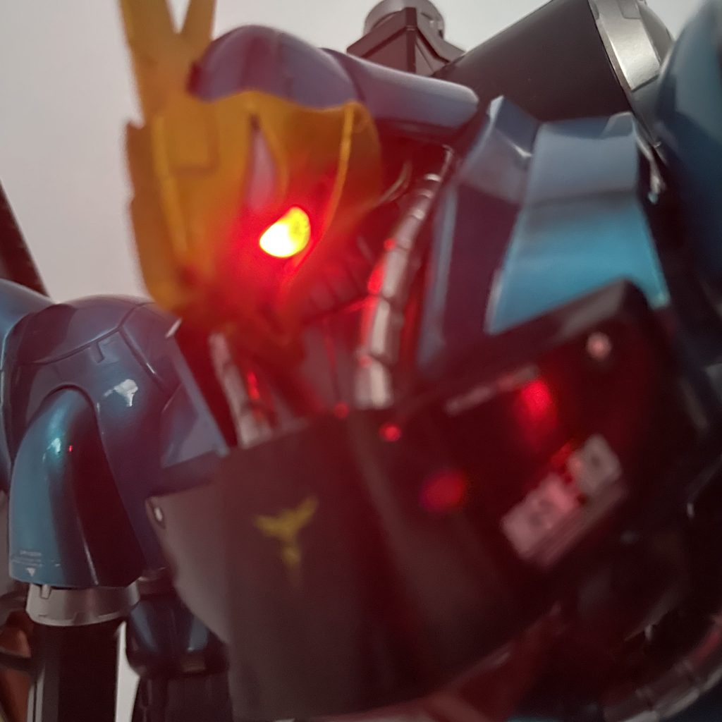 モノアイは電飾加工です😊