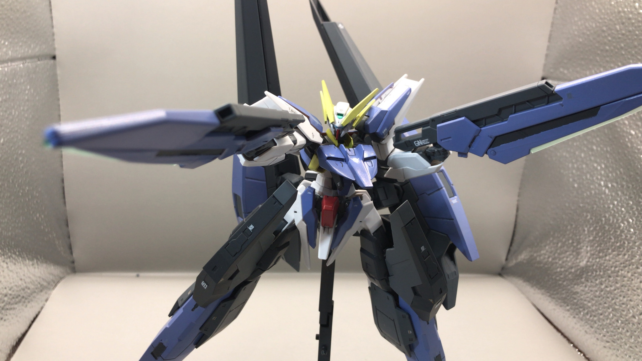 新品HG 1/144 ブレイヴ指揮官用試験機/ラファエルガンダム/ガンダム 