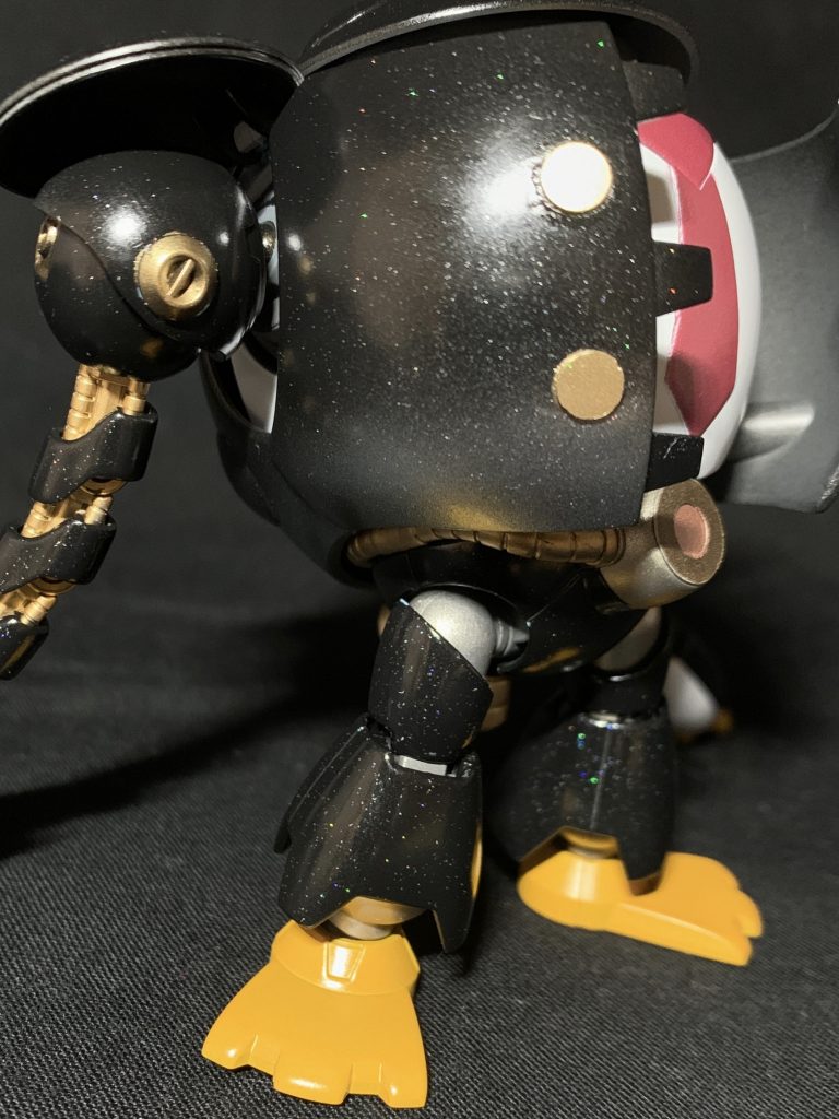 あまり見えませんが、上半身の裾に向けてシルバーでグラデーションかけました全体のツブツブ感はセリアのミラーパウダーを薄っすら吹きました