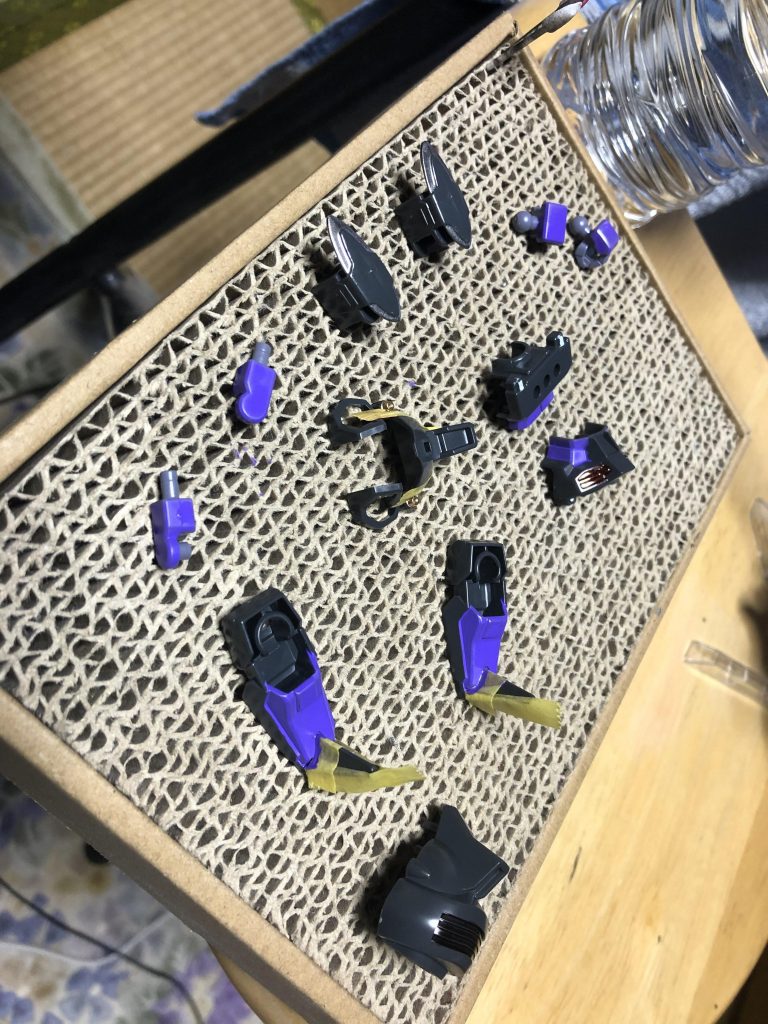 とは言え塗る量もそんなに多くはないので…