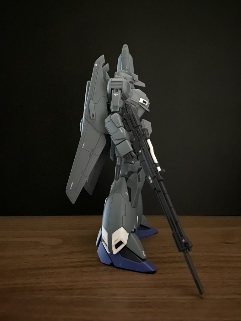 足の分割線も処理したかったけど、後ハメ加工など工数が増えそうだったので、今回はそのままにしました。