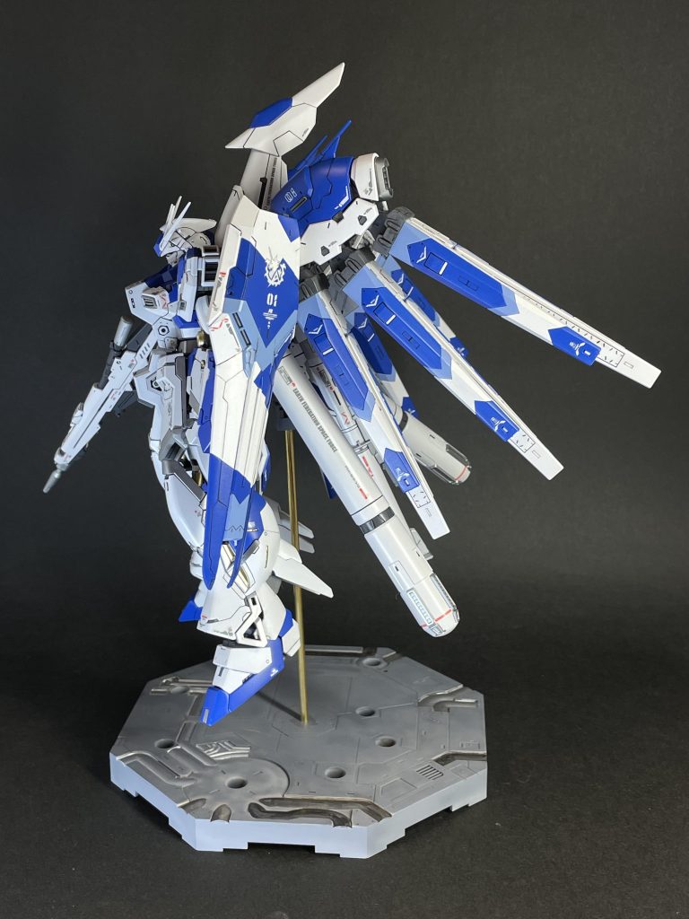 RG HiνガンダムをVallejo全塗装–6枚目/制作者:PTP(PROTOTYPE PROPE)