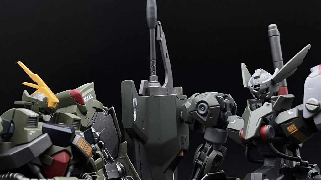 頭部はどちらもマックナイフ