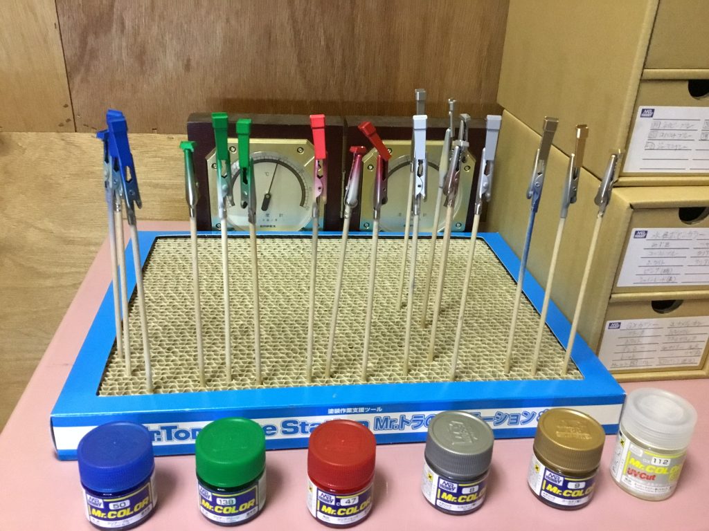 塗りました。これを腕に再度組み付けて完成です。