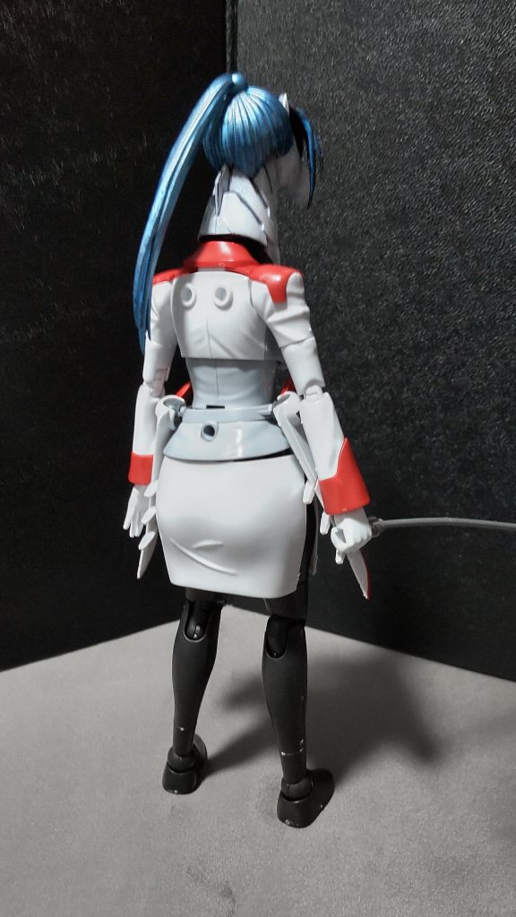 リアビュー人妻体型ってのもあるからか、不思議なエロスを醸し出していますな。※あくまで個人の感想です。