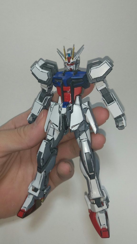 手で持つと違和感すごいです（笑）