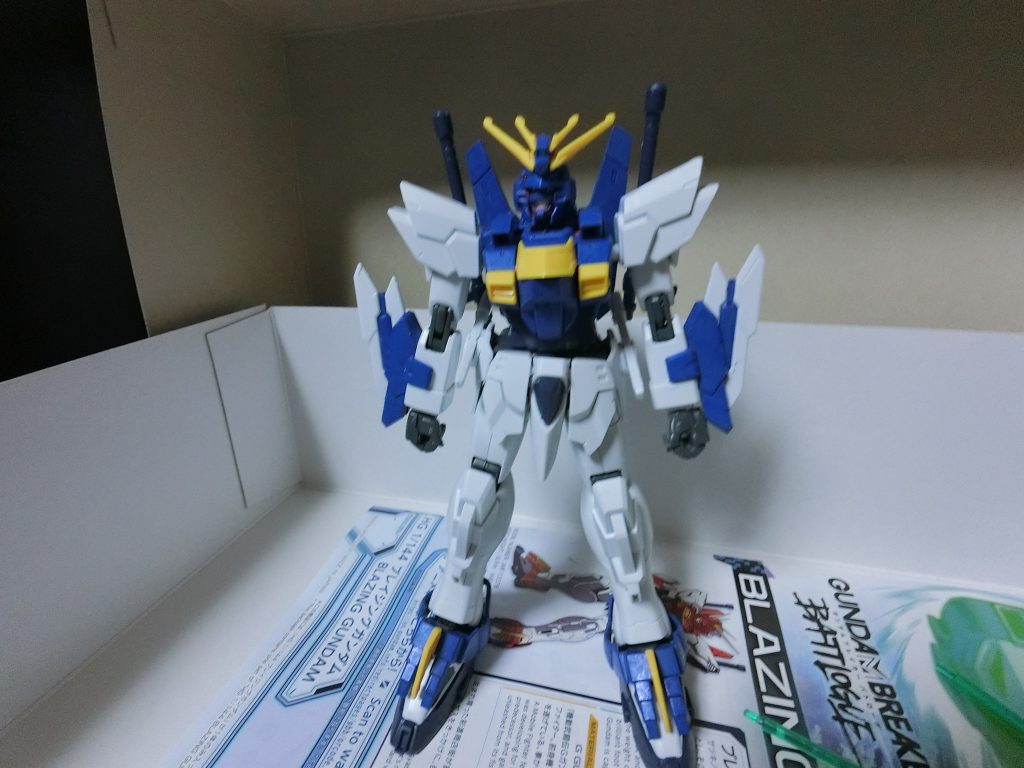 正面から撮影ついでに軽い設定ガンダムブレイカーバトローグの事件が終わった後、参考にしつつも色は別の色にして二号機っぽくという設定。装備などは変わらないので基本は変わらない。