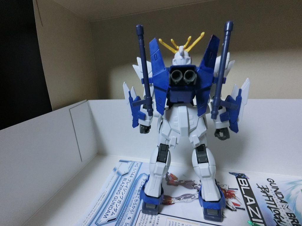 後ろから。ここには載せてないが、ヘリオスのバックパックを装備させるのもありだったかな?やってないけど