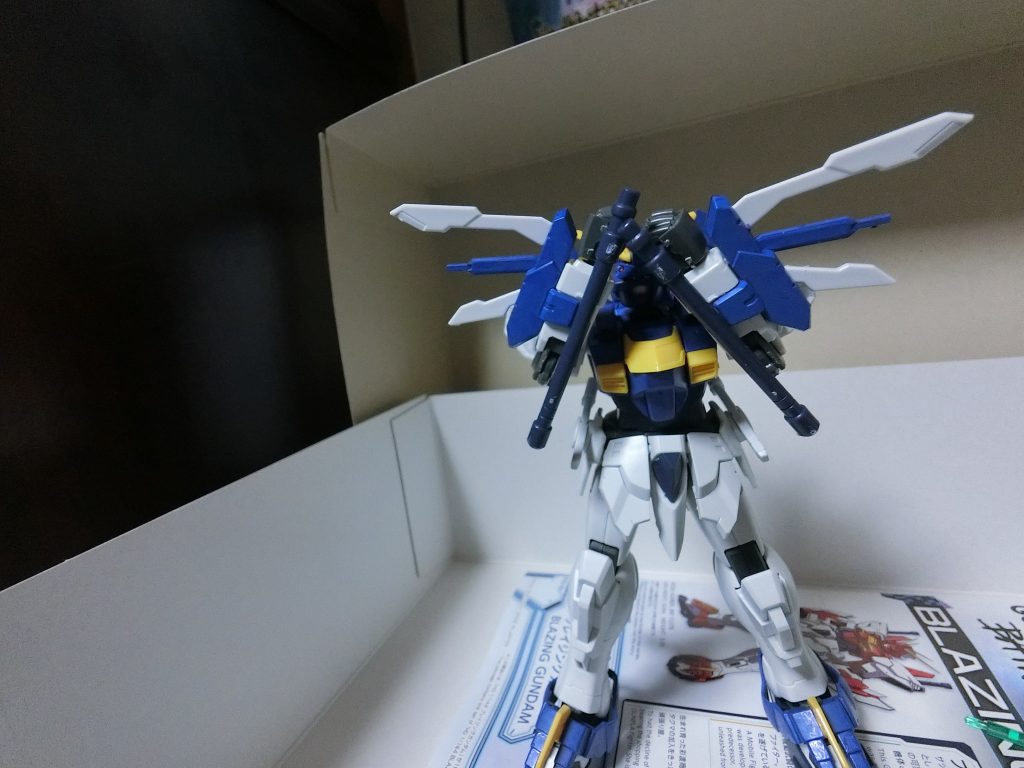 メイン画像につかってるけどオーラウエーブ発動前。照れて顔隠してるようにも見えちゃうか