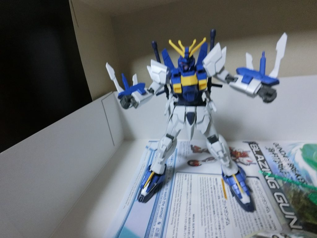 発動・オーラウエーブ!これが発動したら仲間は全回復。敵は大ダメージな感じの超必殺。最後まで見てくださってありがとうございシャッス!