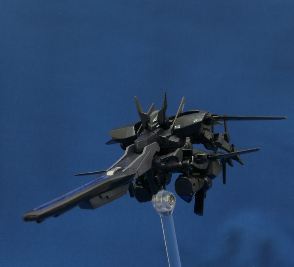 イラストは飛行形態は掲載されていませんでしたので、想像です。