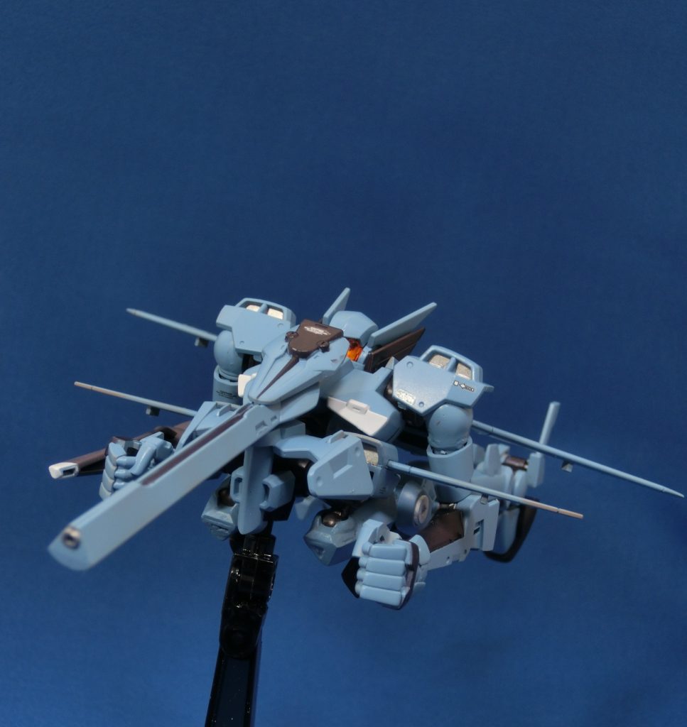 昨年、ホビーオフで500円位で素組されているものを購入しました。 