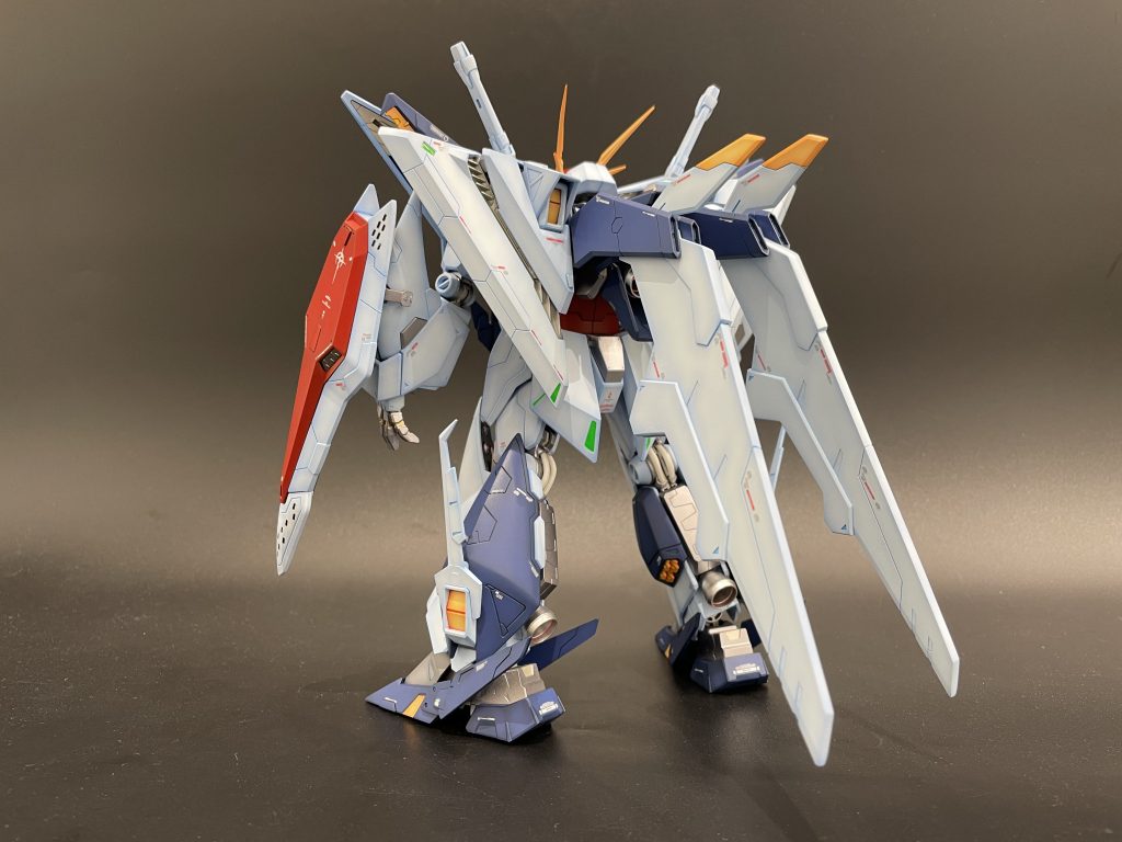 デカールは「ガンダムデカール閃光のハサウェイ汎用」をメインに使用しています。