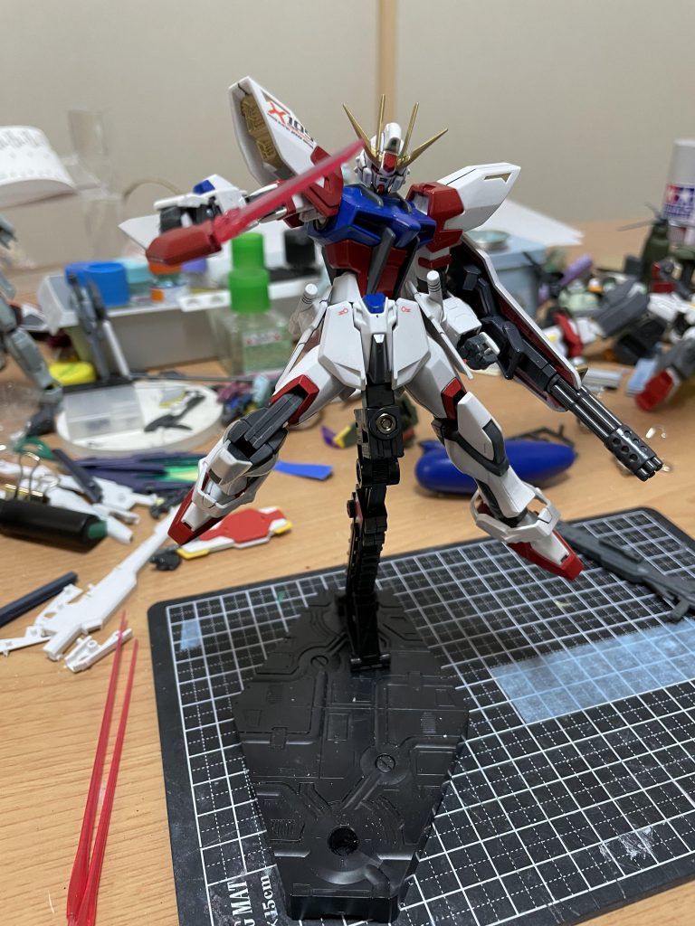 コンバインドシールドに装備しているビームブーメラン牽制に近接戦闘時に使えそうですが両手が塞がる機体武装なのでよほどの事が無いと使われない装備だったという記述もあります…それでは最後までご覧いただきありがとうございました。