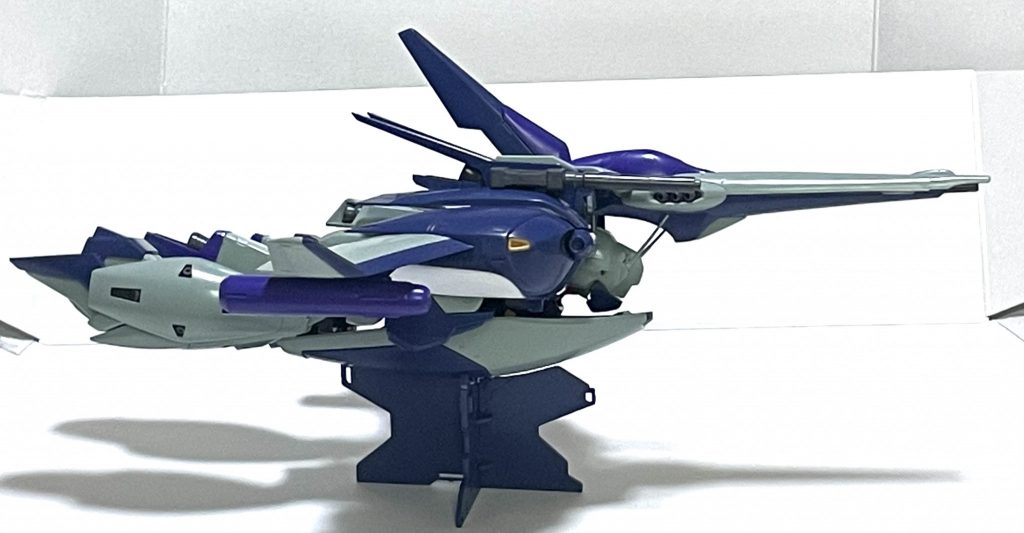 アダプター使用時より、2センチくらい薄くなってます。