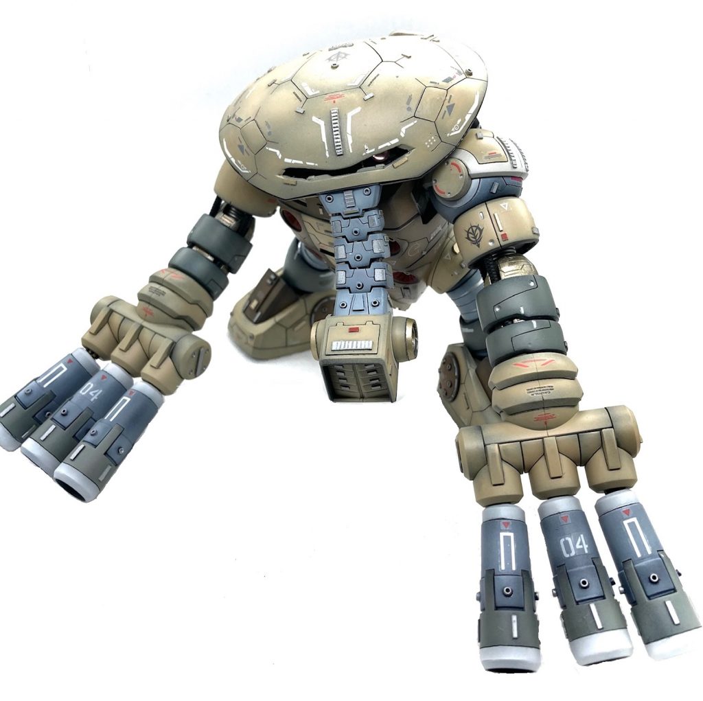 腕を延長ゴリラポーズで力強さを出してみました。