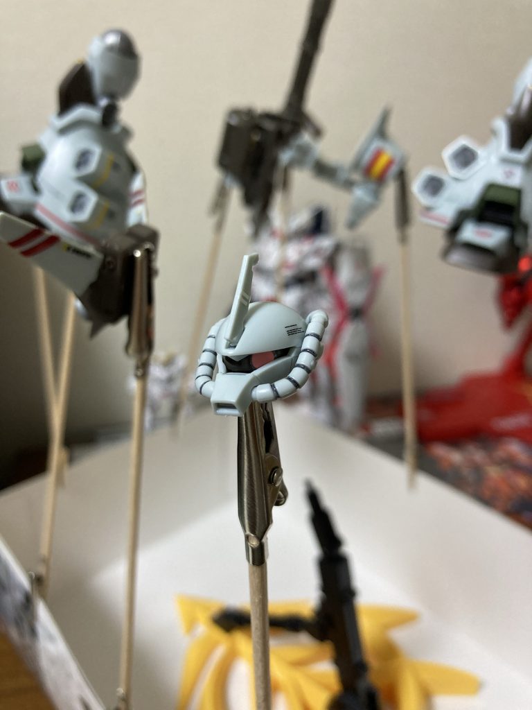 初心者鬼門のスミ入れ🖌トップコートしたらにじむ〜(ﾟoﾟ;; そしてわっちの目もナミダでにじむ〜(T_T)