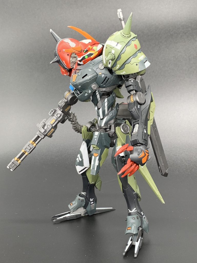 カラーリングはエヴァ新劇場版のエヴァ新2号機をイメージしてます。