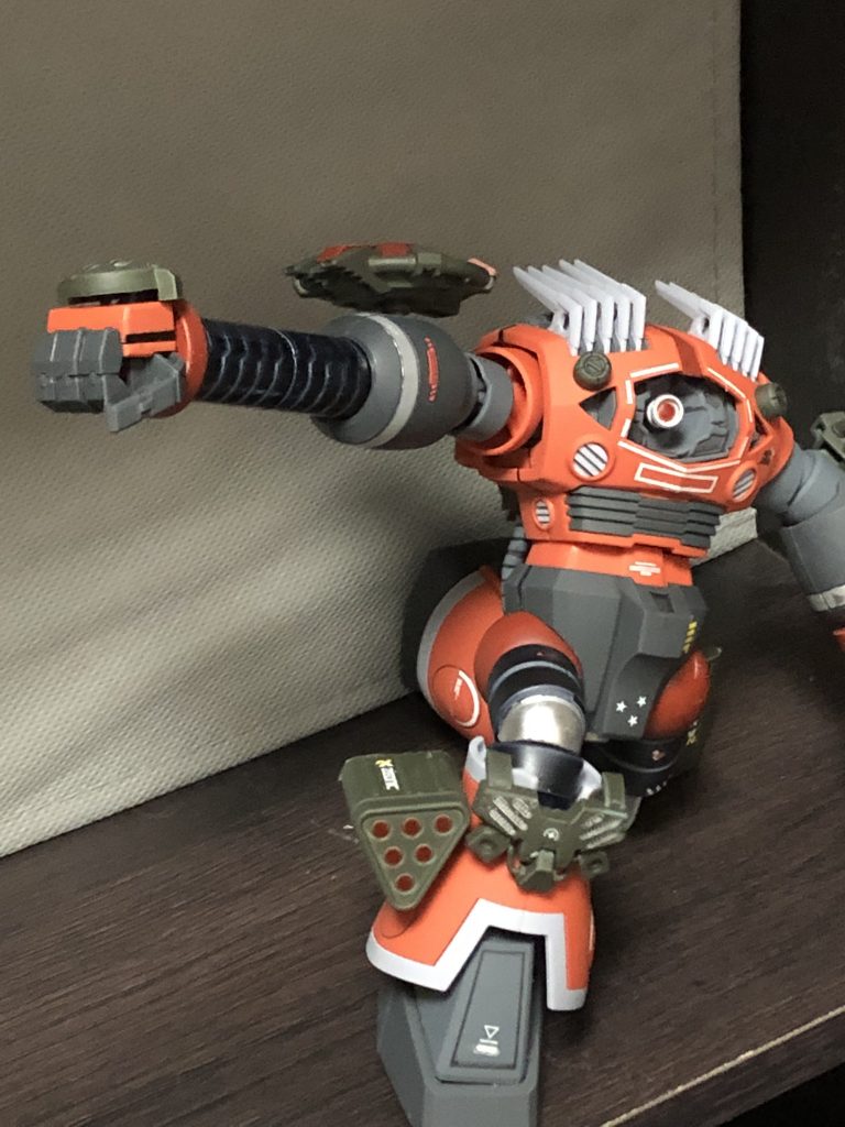 同じパーツが2個あったのでズームも倍にしました