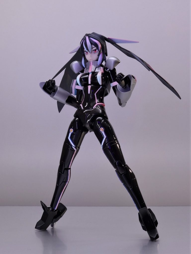 Start Up.胸部装甲を差し替えで展開して、アクセルフォームにもなれるようにしました。