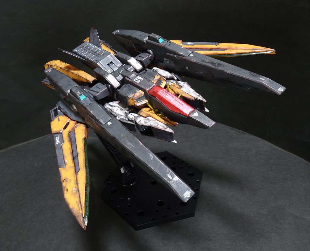 変形前進翼はカッコ良い…ここまで汚したなら、次はダメージ表現も入れてみたいですねここまで汚れても傷が少ないのは、超兵の力でしょう。たぶん。