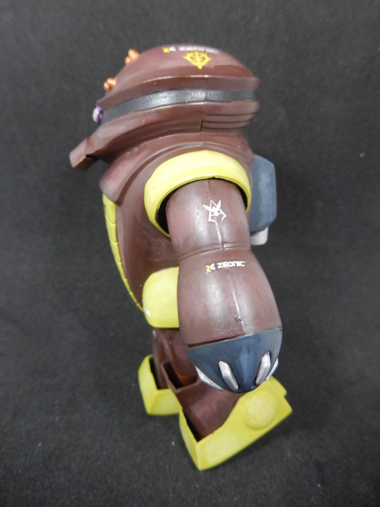 横向き。合わせ目処理がうまくいってないのが目立ってしまい…