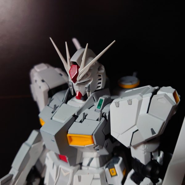 νガンダムロールアウトカラー