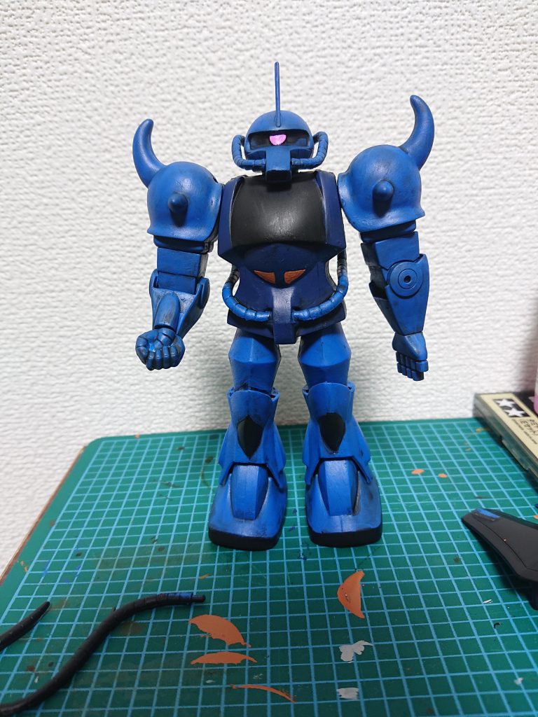 ザッと全身に色を入れたところ酒飲みながらやるんで作業が若干、雑になるんですよ…わかってるんです(^^;